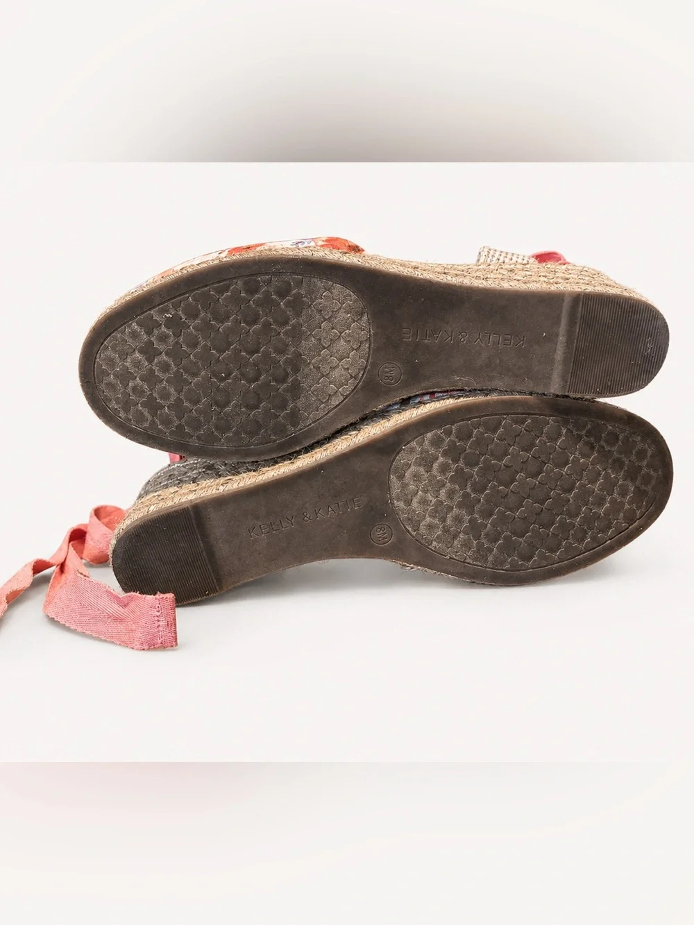 Kelly & Katie Floral Espadrille Wedges Size 8M Coral Lace-Up Ankle Tie
